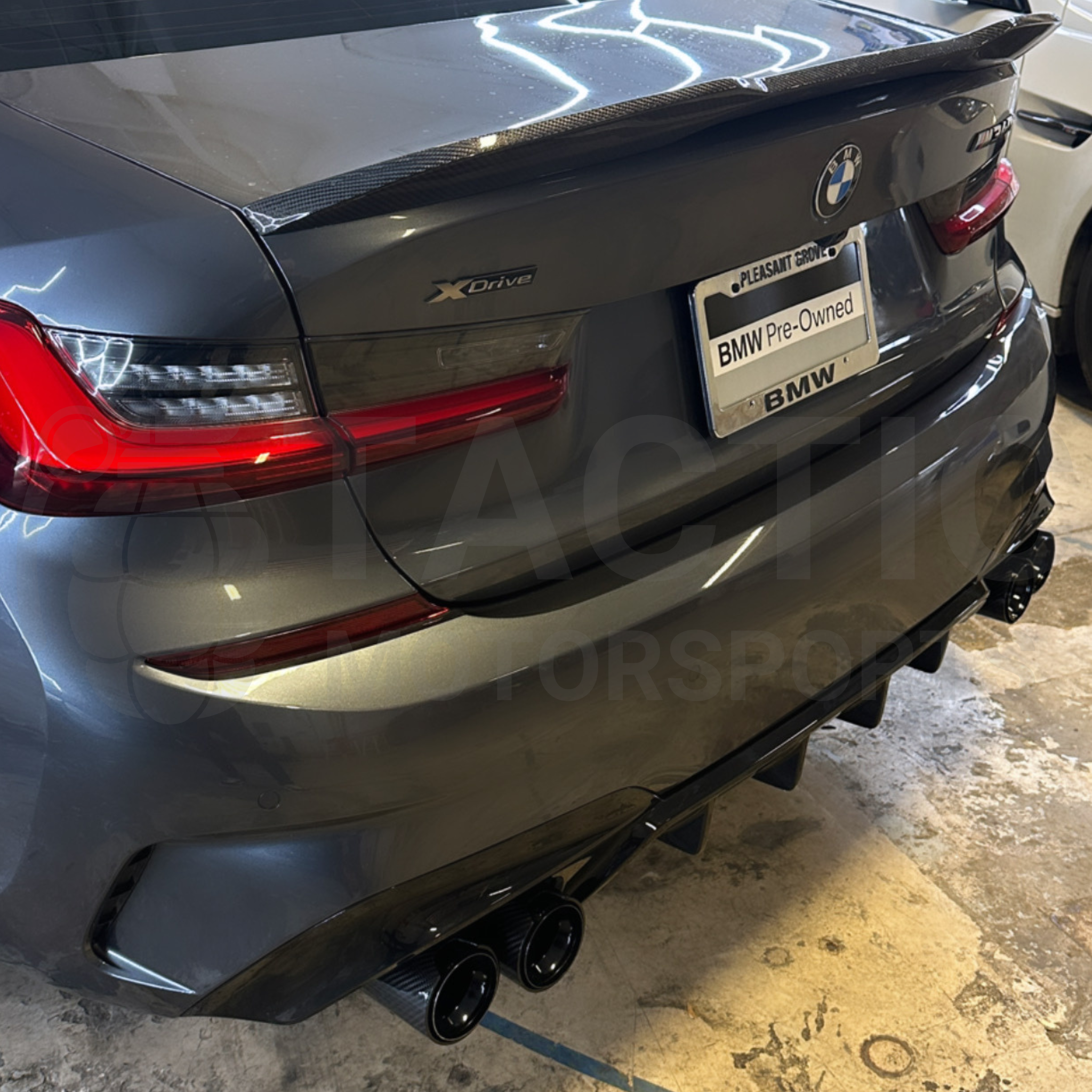 Conversión de punta de escape cuádruple de fibra de carbono M240i M340i M440i